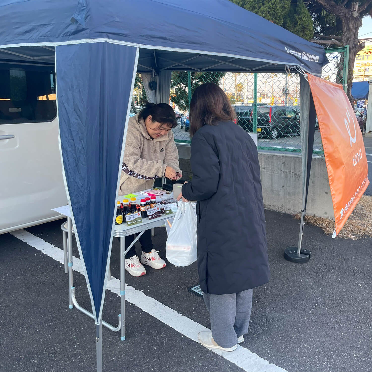 南菱冷熱工業株式会社さん駐車場でも販売中♪